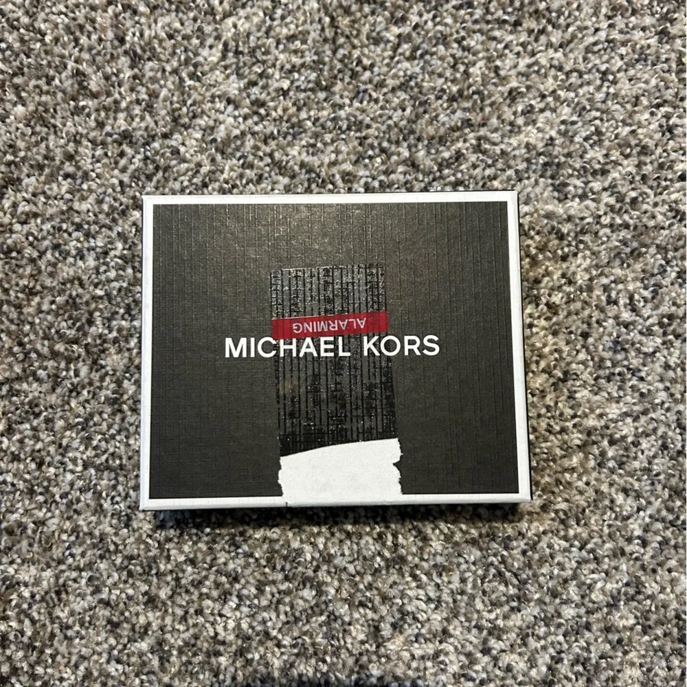 Michael Kors Men’s Black Leather Bifold